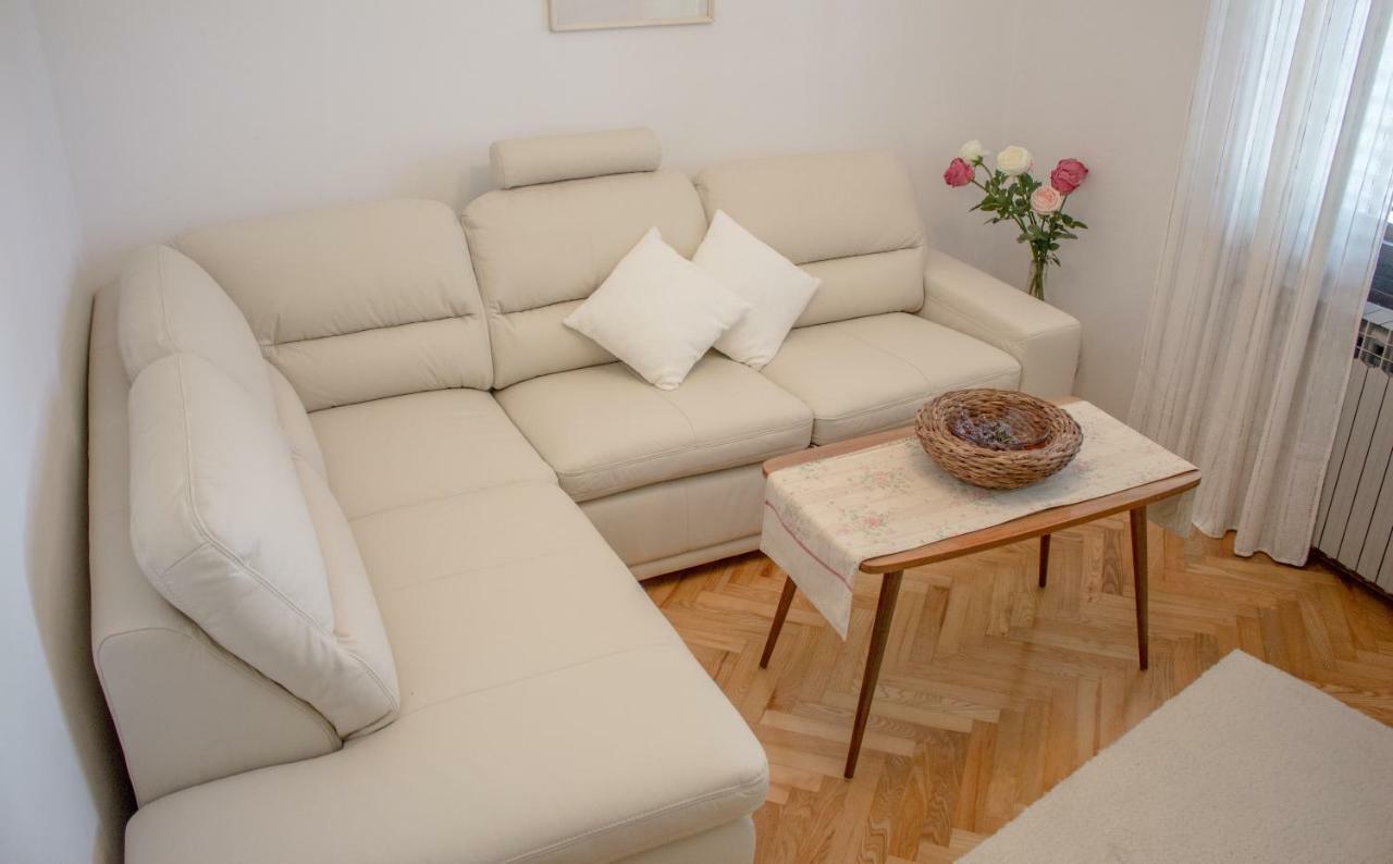 Apartamento Apartman Mariolina Krk Town Exterior foto